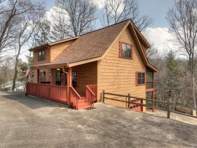 Welcome to this fully updated 3 bedroom, 3 bath mountain home on White Path Golf Club in Georgia - for sale on GolfHomes.com, golf home, golf lot
