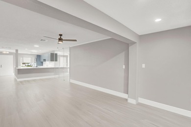 Beautifully renovated and exceptionally spacious, this 2-bedroom on Villa Del Ray Golf Club in Florida - for sale on GolfHomes.com, golf home, golf lot