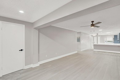Beautifully renovated and exceptionally spacious, this 2-bedroom on Villa Del Ray Golf Club in Florida - for sale on GolfHomes.com, golf home, golf lot