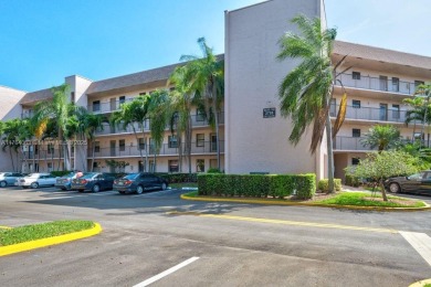 55+ COMMUNITY WITH A MAIN CLUBHOUSE, SAUNAS, BBQ, PICNIC AREAS on Sunrise Lakes Phase IV Golf Course in Florida - for sale on GolfHomes.com, golf home, golf lot
