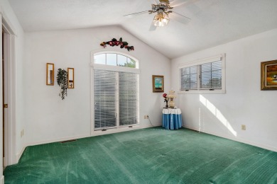 Lovely all-brick, one-owner home in this prime subdivision that on Fremont Hills Country Club in Missouri - for sale on GolfHomes.com, golf home, golf lot
