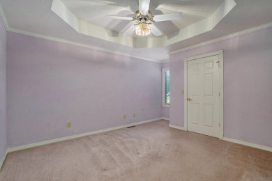 Lovely all-brick, 6095 sq.ft., one-owner home in this prime on Fremont Hills Country Club in Missouri - for sale on GolfHomes.com, golf home, golf lot