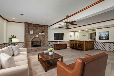 Lovely all-brick, 6095 sq.ft., one-owner home in this prime on Fremont Hills Country Club in Missouri - for sale on GolfHomes.com, golf home, golf lot