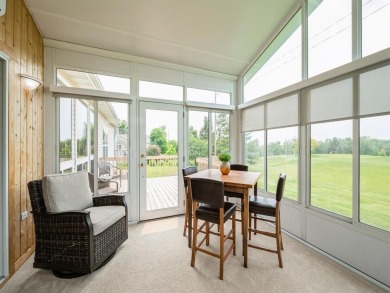 One owner home - located 20 minutes from Cedar Rapids/Marion & on Hillcrest Country Club in Iowa - for sale on GolfHomes.com, golf home, golf lot