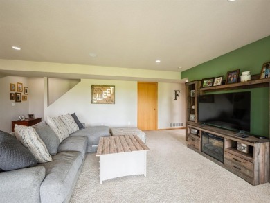 One owner home - located 20 minutes from Cedar Rapids/Marion & on Hillcrest Country Club in Iowa - for sale on GolfHomes.com, golf home, golf lot