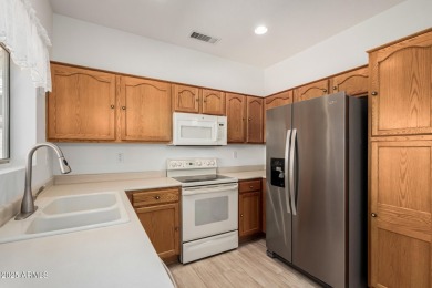 Adorable & Spotless2-bed Home with Solar in The Grand!  NEW ROOF on Sun City Grand Golf Couse and Club in Arizona - for sale on GolfHomes.com, golf home, golf lot