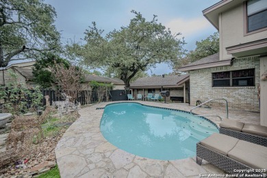 Exquisite home nestled in the prestigious community of Fair Oaks on Fair Oaks Ranch Golf and Country Club in Texas - for sale on GolfHomes.com, golf home, golf lot