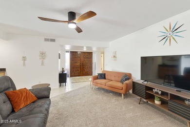 Immaculately maintained 2BR, 2BA Extended Shawnee model in the on Cottonwood Country Club in Arizona - for sale on GolfHomes.com, golf home, golf lot