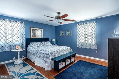 Don't miss the opportunity to own this 2nd floor renovated and on Ocean City Muni Golf Course in New Jersey - for sale on GolfHomes.com, golf home, golf lot