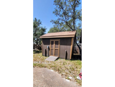 Beautiful off-fairway home in the desirable Rockport Country on Rockport Country Club in Texas - for sale on GolfHomes.com, golf home, golf lot