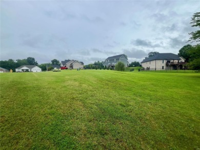 Prime location for building a beautiful new home is yours to be on Cape Jaycee Municipal Golf Course in Missouri - for sale on GolfHomes.com, golf home, golf lot