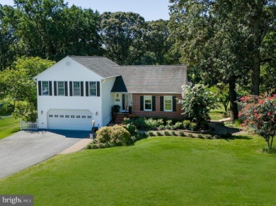 BASK IN A CONTENTED COUNTRY CLUB LIFESTYLE!  BAY HILLS GOLF on Bay Hills Golf Club in Maryland - for sale on GolfHomes.com, golf home, golf lot