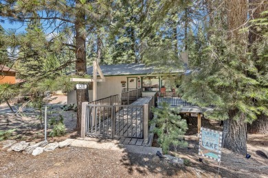 This darling cabin in the Lake Almanor Country Club is just a on Lake Almanor Country Club in California - for sale on GolfHomes.com, golf home, golf lot