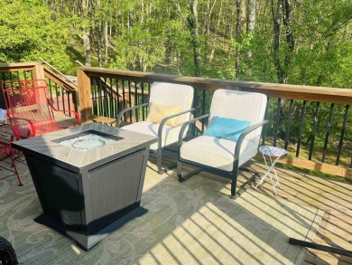 3 bedroom, 2-1/2 bath, end-unit townhome located in the on Bel Meadow Country Club in West Virginia - for sale on GolfHomes.com, golf home, golf lot