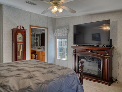 Step into this furnished, move-in-ready 3BR/2BA home and feel on Brookridge Country Club in Florida - for sale on GolfHomes.com, golf home, golf lot