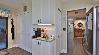 Desirable 3 Bedroom 2 Bath Golf Villas End unit in the World on Spruce Creek Golf Club in Florida - for sale on GolfHomes.com, golf home, golf lot
