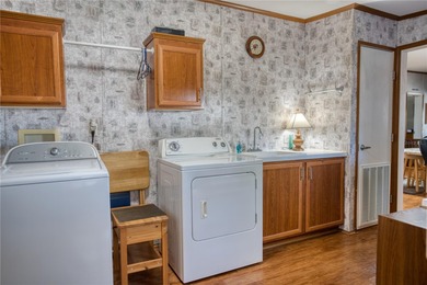 Step into this furnished, move-in-ready 3BR/2BA home and feel on Brookridge Country Club in Florida - for sale on GolfHomes.com, golf home, golf lot