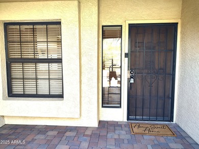 Fresh remodeled, truly move in ready!
Come enjoy Westbrook on Westbrook Village Golf Club in Arizona - for sale on GolfHomes.com, golf home, golf lot