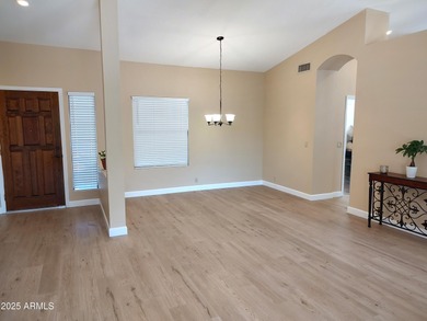 Fresh remodeled, truly move in ready!
Come enjoy Westbrook on Westbrook Village Golf Club in Arizona - for sale on GolfHomes.com, golf home, golf lot