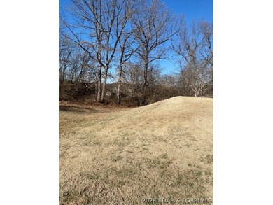 Prime Building Opportunity in Country Club Cove! Located in the on Seasons Ridge At Four Seasons in Missouri - for sale on GolfHomes.com, golf home, golf lot