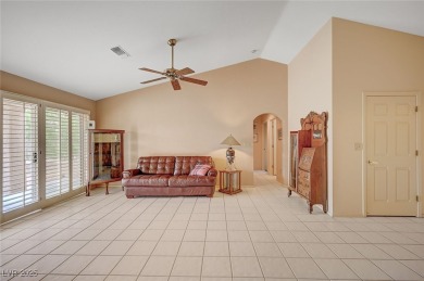 Charming single story home in the resort-style 55+ community of on Highland Falls Golf Club in Nevada - for sale on GolfHomes.com, golf home, golf lot