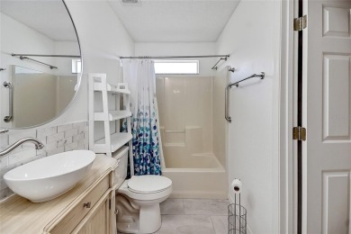 Lovely 3 bedroom 2 bath with an oversized 2 car garage w/golf on Pennbrooke Fairways in Florida - for sale on GolfHomes.com, golf home, golf lot