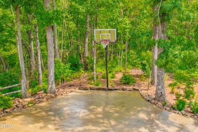 Perched in the scenic Cobbly Nob resort subdivision, this nearly on Bent Creek Golf Course in Tennessee - for sale on GolfHomes.com, golf home, golf lot