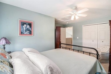 Absolutely beautiful, 2 bedroom, 2 and 1/2 bath condo, with a on The Captains Club At Woodfield in Michigan - for sale on GolfHomes.com, golf home, golf lot