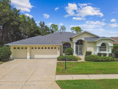 Luxury Estate Home Overlooking Golf Course and Ponds.  This on Heritage Pines Country Club in Florida - for sale on GolfHomes.com, golf home, golf lot