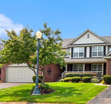 Absolutely beautiful, 2 bedroom, 2 and 1/2 bath condo, with a on The Captains Club At Woodfield in Michigan - for sale on GolfHomes.com, golf home, golf lot