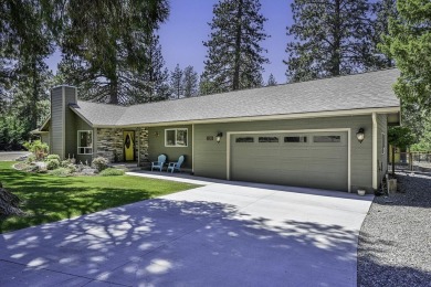 Impeccable 3BR, 2BA, 1647 SF home on a spacious 0.44-acre corner on Lake Shastina Golf Course in California - for sale on GolfHomes.com, golf home, golf lot