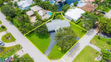 Excellent eastern location! No HOA! Home features 3 beds, 2 on Pompano Beach Golf Course  in Florida - for sale on GolfHomes.com, golf home, golf lot