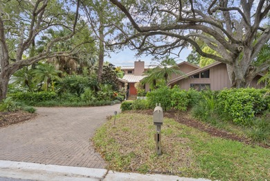 This 3-bedroom, 3-bathroom home offers plenty of space and on Mariner Sands Country Club in Florida - for sale on GolfHomes.com, golf home, golf lot