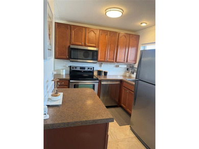 Very beautiful one bedroom, one bath in sunrise Lakes phase III on Sunrise Lakes Phase III in Florida - for sale on GolfHomes.com, golf home, golf lot