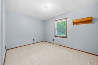 Discover the perfect blend of privacy, nature, and convenience on Incline Village Golf Course in Missouri - for sale on GolfHomes.com, golf home, golf lot