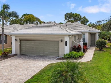 Welcome to carefree living, where the details are taken care of on Plantation Golf and Country Club in Florida - for sale on GolfHomes.com, golf home, golf lot