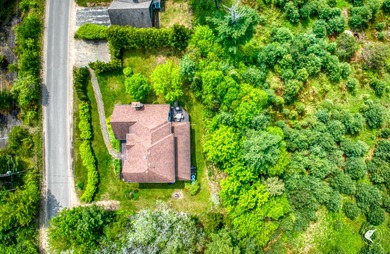 Welcome to your dream Adirondack retreat! This expansive on  in New York - for sale on GolfHomes.com, golf home, golf lot