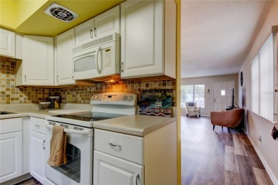 Fully furnished, lovingly maintained, 2 bedroom, 2 bath, 1,100 on On Top Of The World Golf Course in Florida - for sale on GolfHomes.com, golf home, golf lot