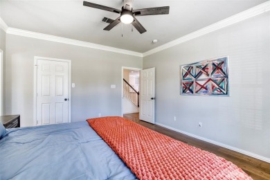 Golf, Beach and Backyard Bliss in this Stewart Peninsula home on Stewart Peninsula Golf Course in Texas - for sale on GolfHomes.com, golf home, golf lot