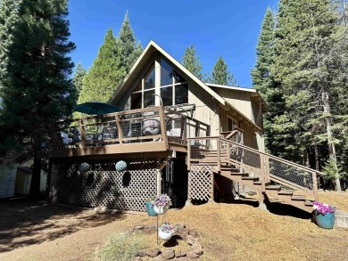 Wonderful location! This cabin sits on the sought after on Lake Almanor Country Club in California - for sale on GolfHomes.com, golf home, golf lot