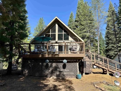 Wonderful location! This cabin sits on the sought after on Lake Almanor Country Club in California - for sale on GolfHomes.com, golf home, golf lot