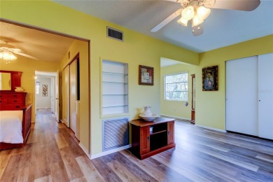 Fully furnished, lovingly maintained, 2 bedroom, 2 bath, 1,100 on On Top Of The World Golf Course in Florida - for sale on GolfHomes.com, golf home, golf lot