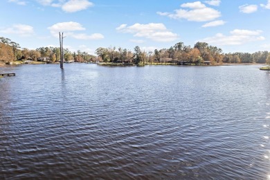 3 bedroom, 2 bath  waterfront home sitting on +/-.33 acres. This on Wildwood Golf Course in Texas - for sale on GolfHomes.com, golf home, golf lot