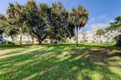 Fully furnished, lovingly maintained, 2 bedroom, 2 bath, 1,100 on On Top Of The World Golf Course in Florida - for sale on GolfHomes.com, golf home, golf lot