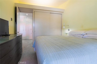 Welcome to this charming retro-inspired 1 bedroom, 1 bath home on Leisure World Seal Beach Golf Course in California - for sale on GolfHomes.com, golf home, golf lot