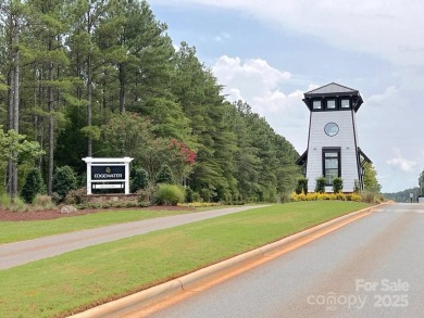 This lot is DOCKABLE! Don't miss a rare opportunity to own a on Edgewater Golf Club in South Carolina - for sale on GolfHomes.com, golf home, golf lot