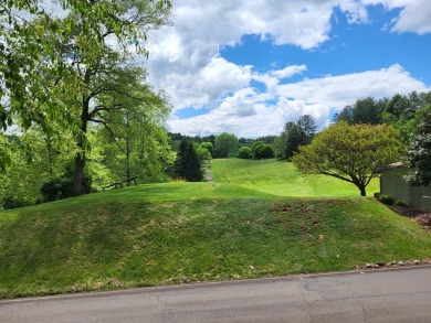 Luxurious End Unit Villa boasts beautiful (8th tee box) Golf on Mill Creek Country Club in North Carolina - for sale on GolfHomes.com, golf home, golf lot