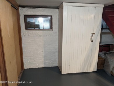A RARE opportunity to own a well-maintained, all brick 6 family on Silver Lake Golf Course in New York - for sale on GolfHomes.com, golf home, golf lot