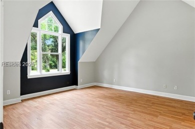 This 3,152 sq ft 4BR/3.5BA cottage in Haig Point is one of the on Haig Point Golf Club in South Carolina - for sale on GolfHomes.com, golf home, golf lot