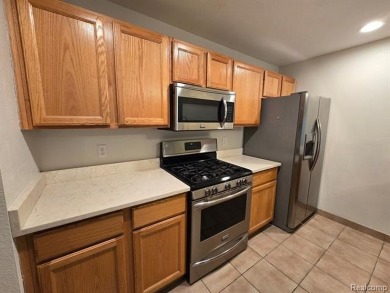 Welcome Home! This fully renovated 2-bedroom, 2-bath condo in on Fenton Farms Golf Club in Michigan - for sale on GolfHomes.com, golf home, golf lot
